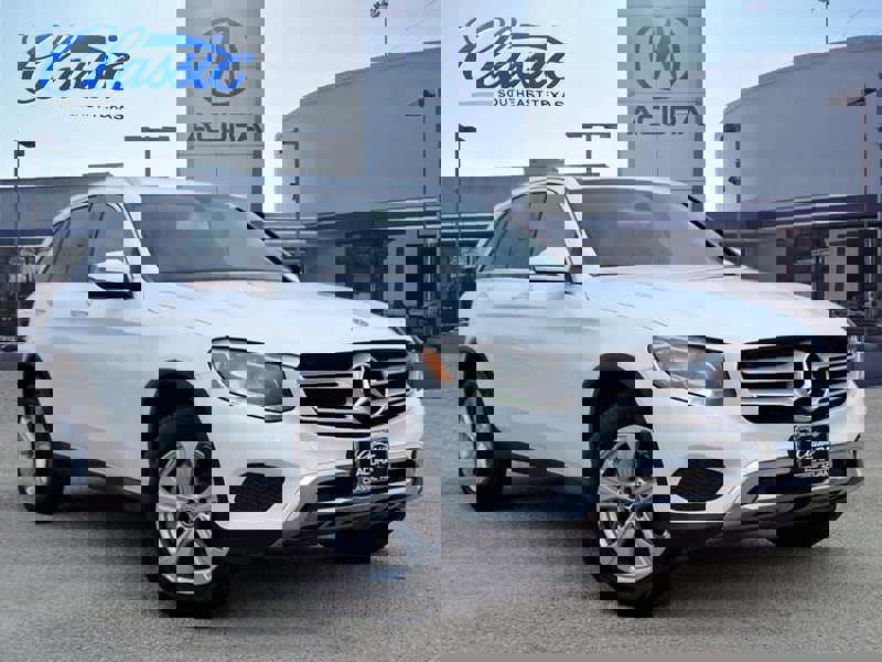 Used 2018 Mercedes-Benz GLC 300 4MATIC image 1
