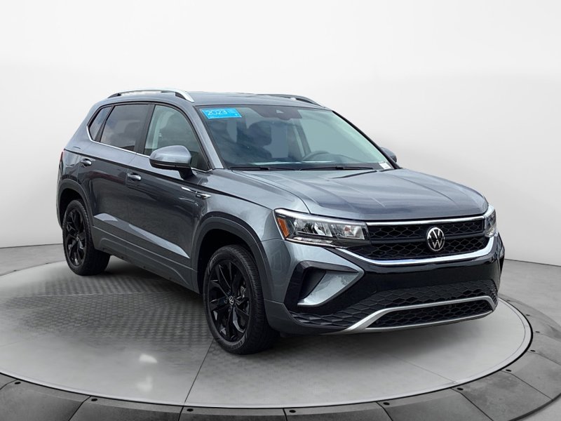 Certified 2023 Volkswagen Taos SE w/ Black Wheel Package image 1