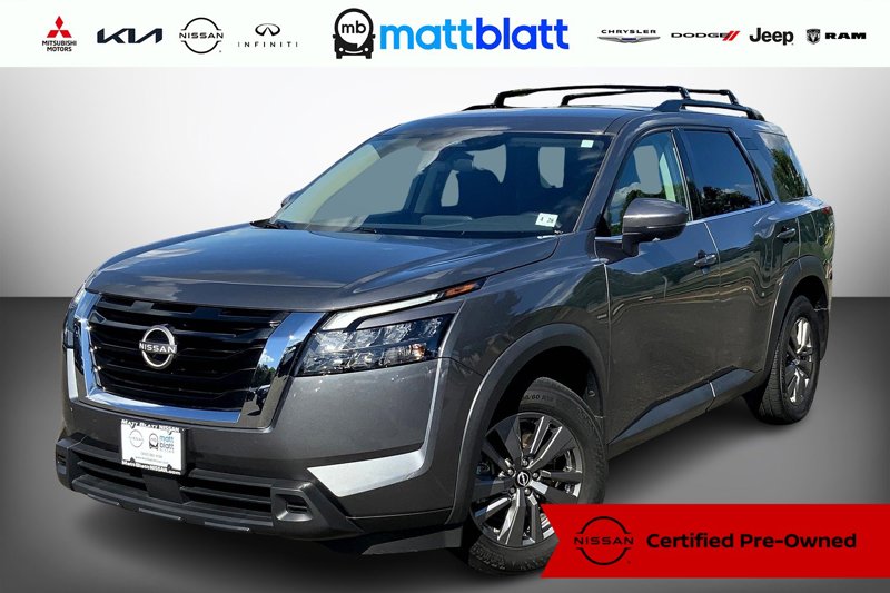 Certified 2023 Nissan Pathfinder SV image 1