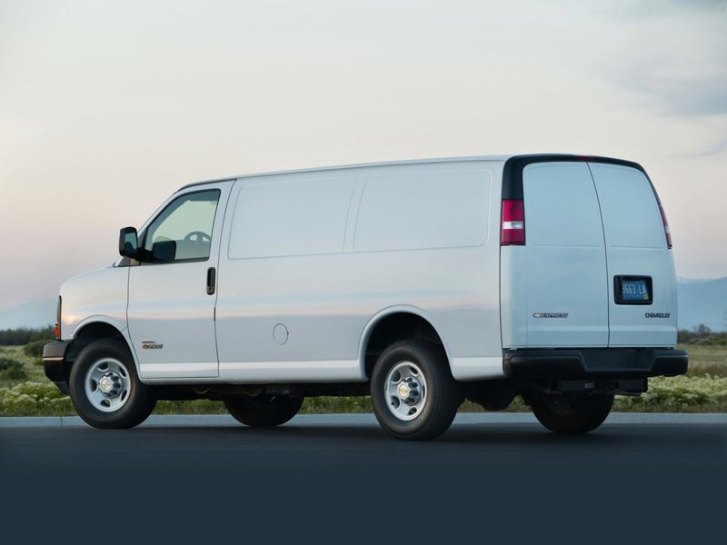 Used 2015 Chevrolet Express 2500 image 1