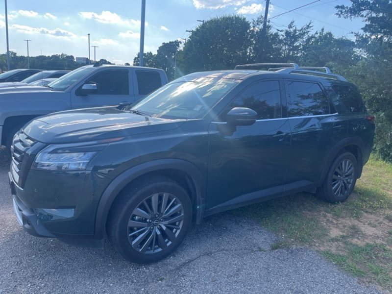 Certified 2023 Nissan Pathfinder SL w/ SL Premium Package image 1