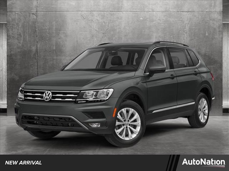 Used 2020 Volkswagen Tiguan SE image 1