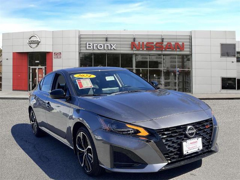 Certified 2024 Nissan Altima 2.5 SR w/ SR Premium Package image 1