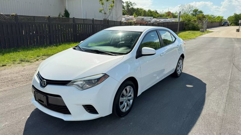 Used 2015 Toyota Corolla L image 1
