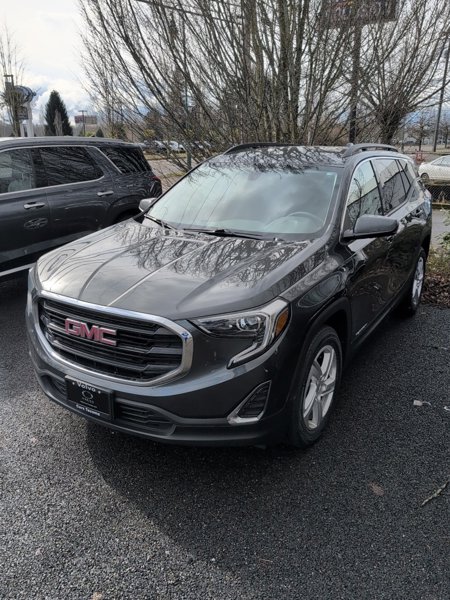 Used 2019 GMC Terrain SLE w/ Driver Convenience Package image 1
