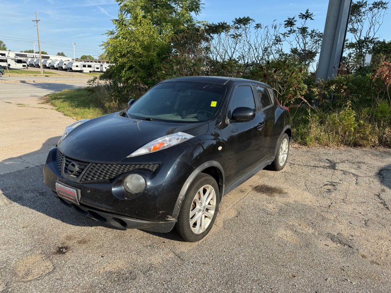 Used 2011 Nissan Juke SV image 1