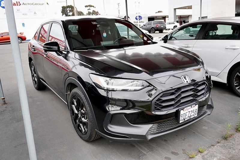 Certified 2023 Honda HR-V Sport image 1