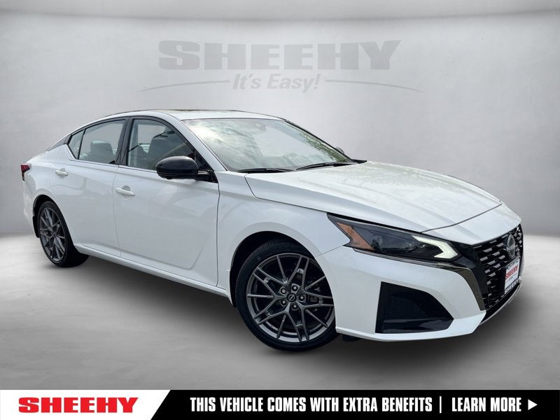 Certified 2024 Nissan Altima 2.0 SR image 1