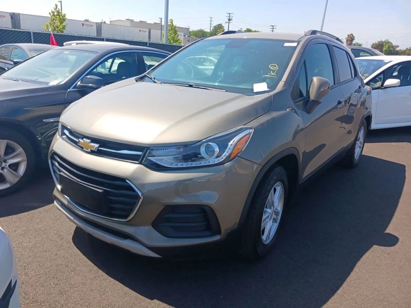 Used 2021 Chevrolet Trax LT w/ LT Convenience Package image 1