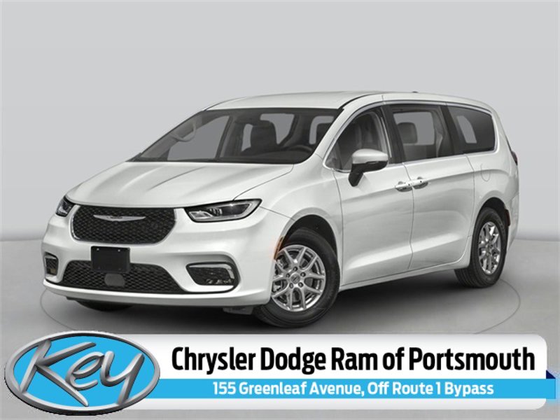 Used 2023 Chrysler Pacifica Touring-L image 1