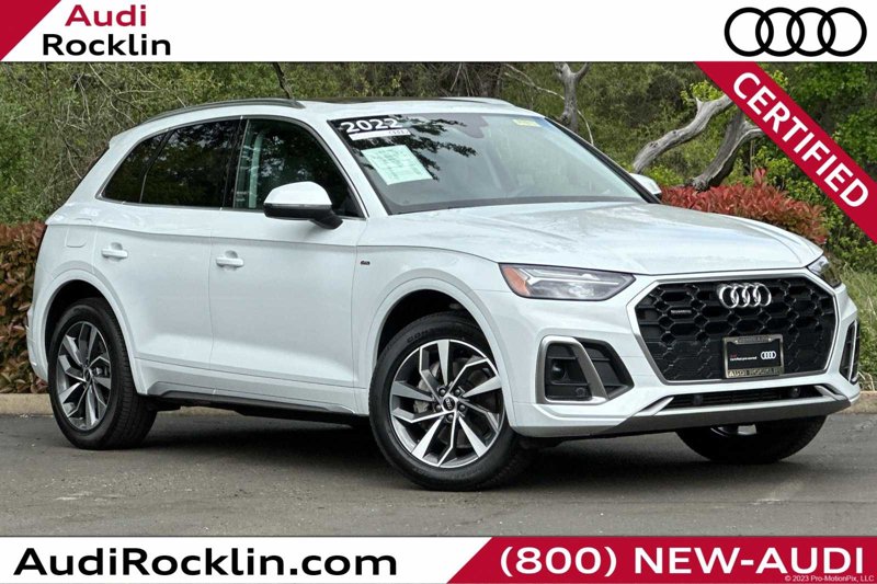 Certified 2022 Audi Q5 2.0T Premium w/ Convenience Package image 1