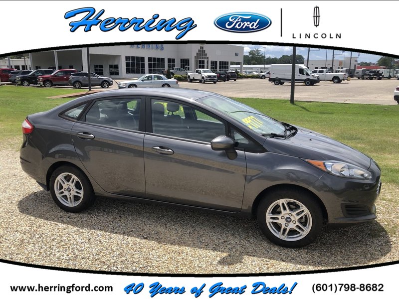 Used 2019 Ford Fiesta SE image 1