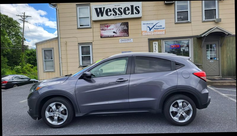 Used 2017 Honda HR-V EX-L image 1