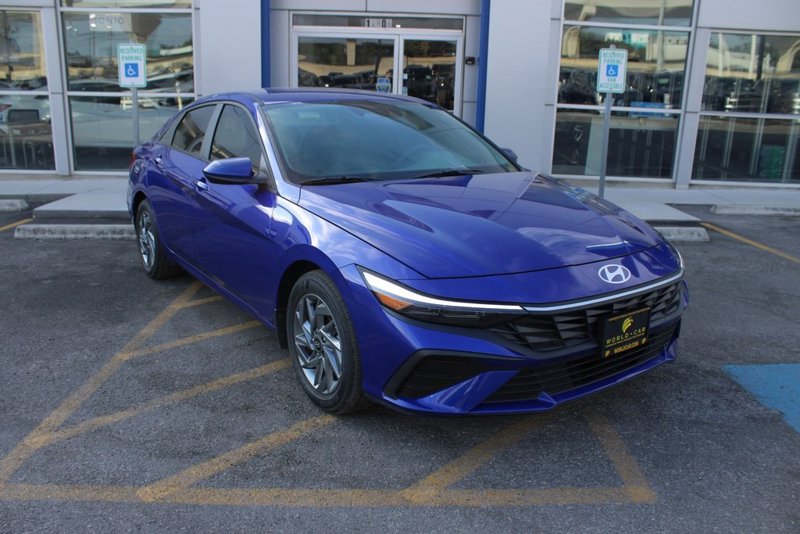 Certified 2024 Hyundai Elantra SEL image 1