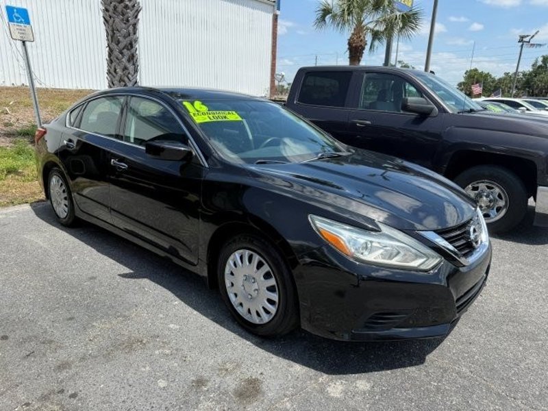 Used 2016 Nissan Altima 2.5 S w/ Power Driver Seat Package image 1