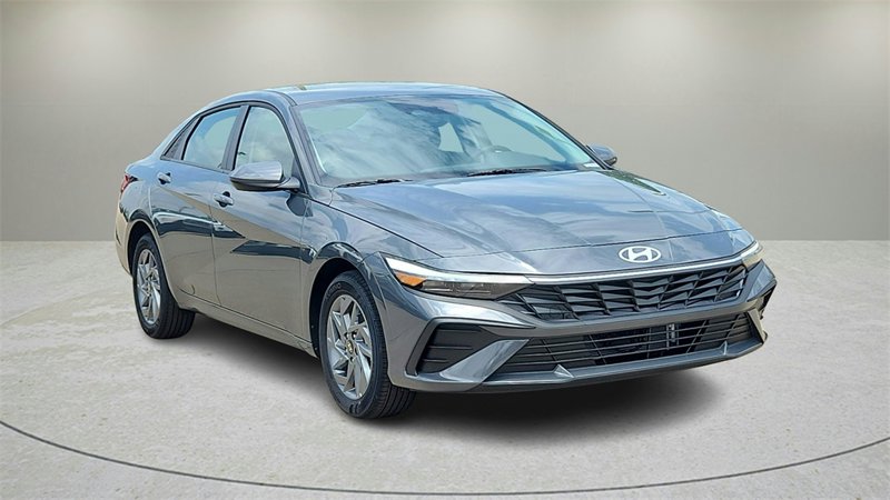 Certified 2025 Hyundai Elantra Blue image 1