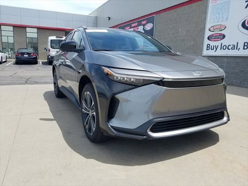Certified 2023 Toyota bZ4X Limited image 1