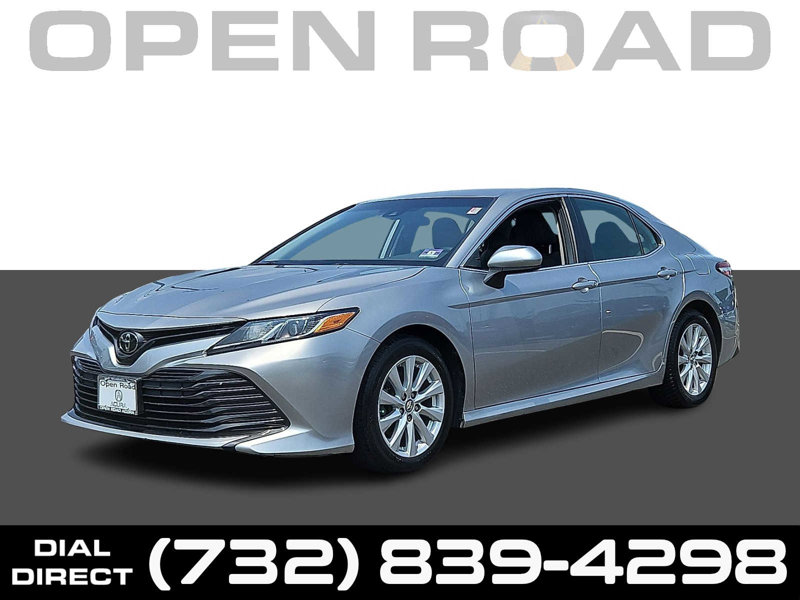 Used 2019 Toyota Camry LE image 1