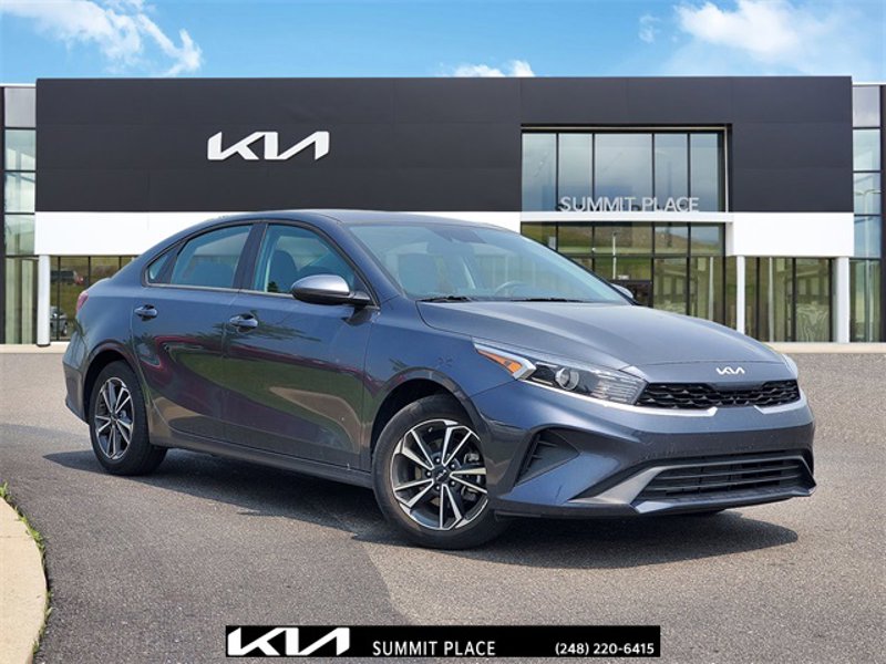 Certified 2023 Kia Forte LXS image 1