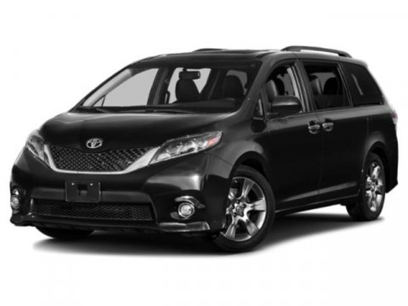 Used 2015 Toyota Sienna SE image 1