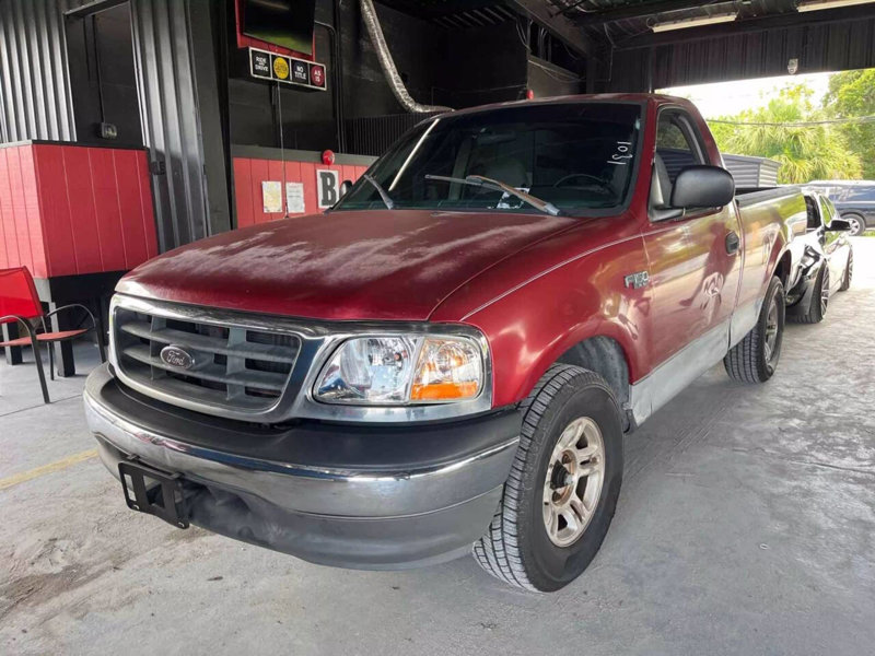 Used 2002 Ford F150 2WD Regular Cab image 1