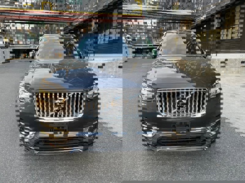 Certified 2024 Volvo XC90 B5 Plus image 1