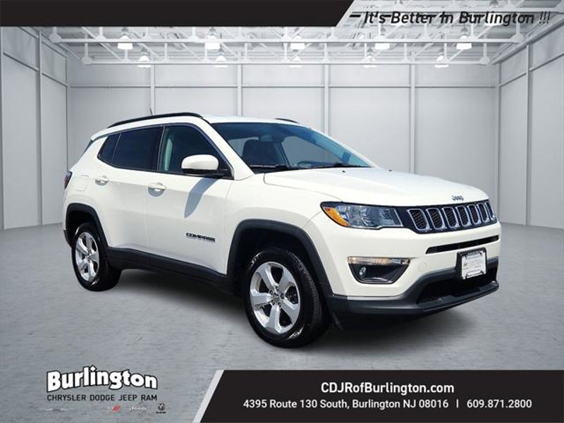 Certified 2019 Jeep Compass Latitude w/ Cold Weather Group image 1
