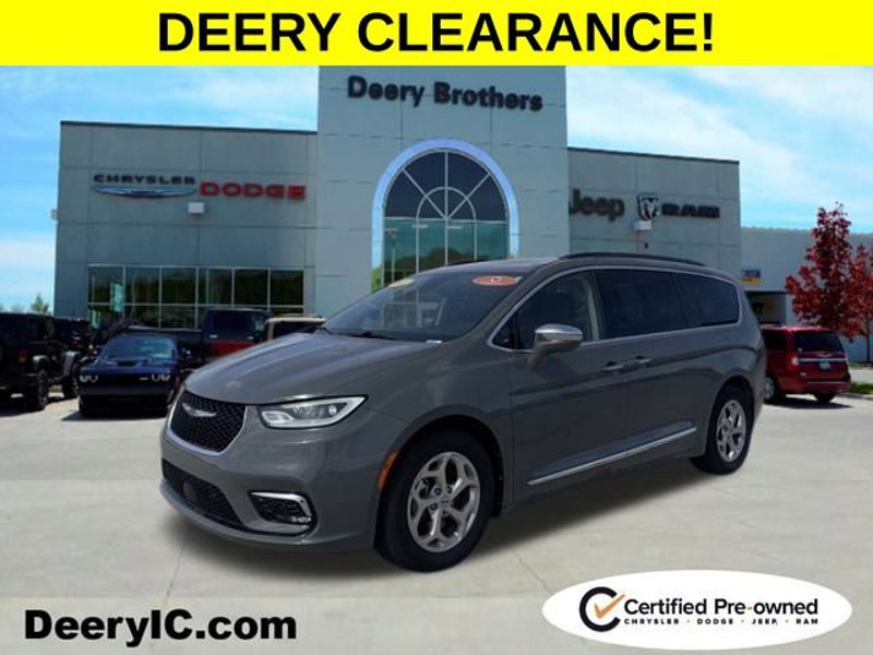 Certified 2022 Chrysler Pacifica Limited image 1