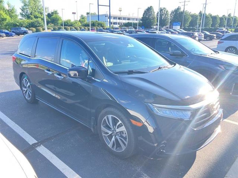 Certified 2022 Honda Odyssey Touring image 1