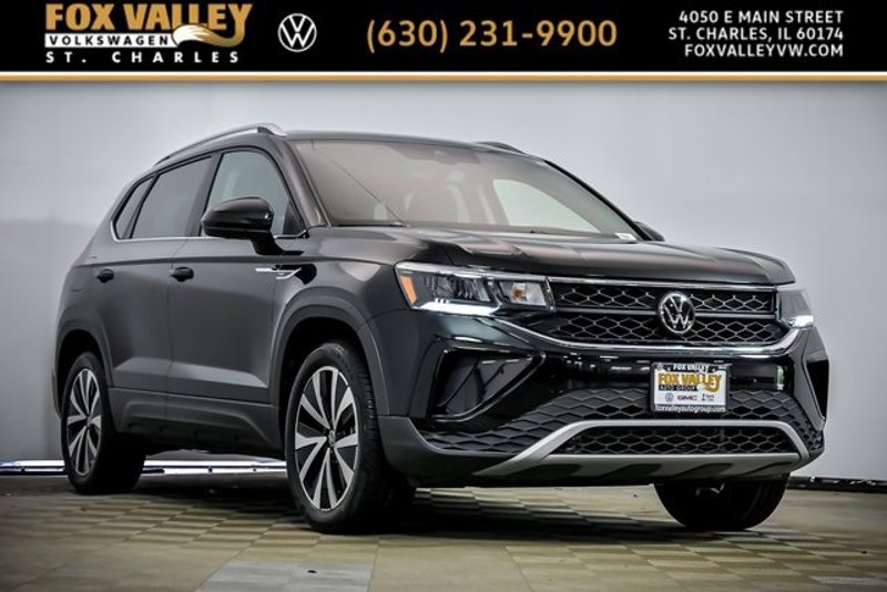 Certified 2023 Volkswagen Taos SE image 1