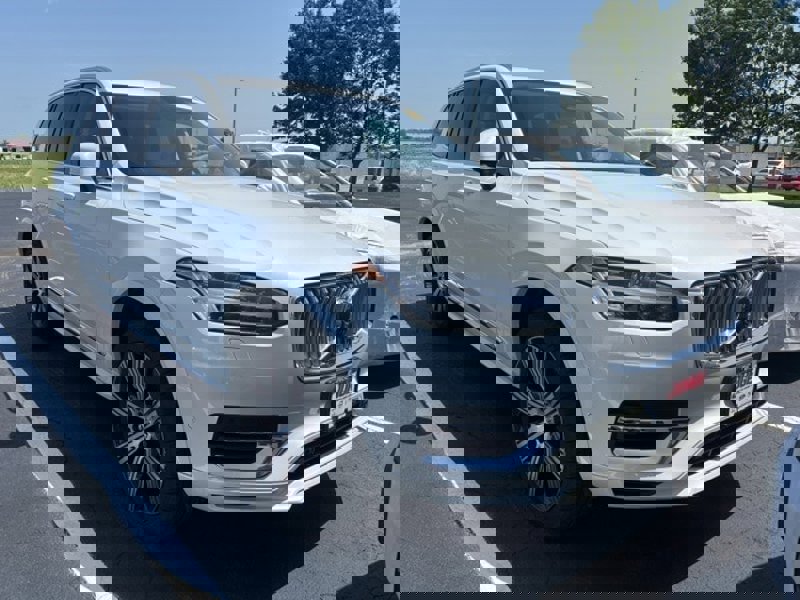 Certified 2024 Volvo XC90 T8 Ultimate image 1