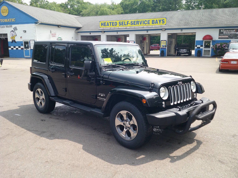 Used 2018 Jeep Wrangler Unlimited Sahara image 1