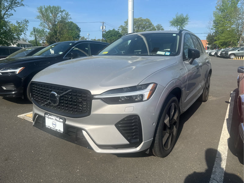 Certified 2024 Volvo XC60 T8 Plus w/ Climate Package image 1