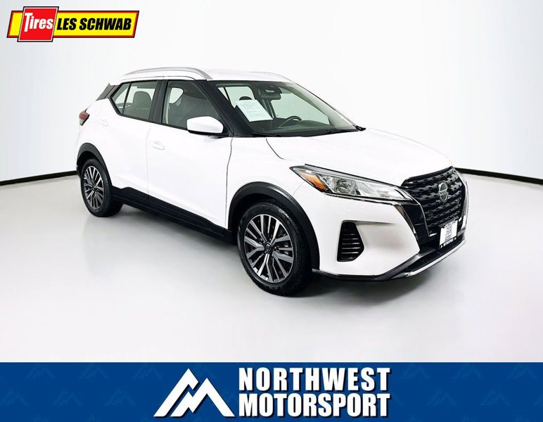 Used 2021 Nissan Kicks SV image 1