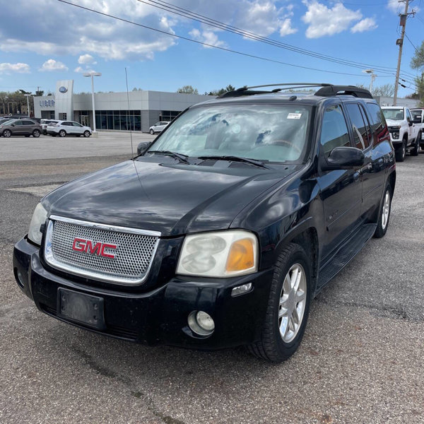 Used 2006 GMC Envoy XL Denali image 1