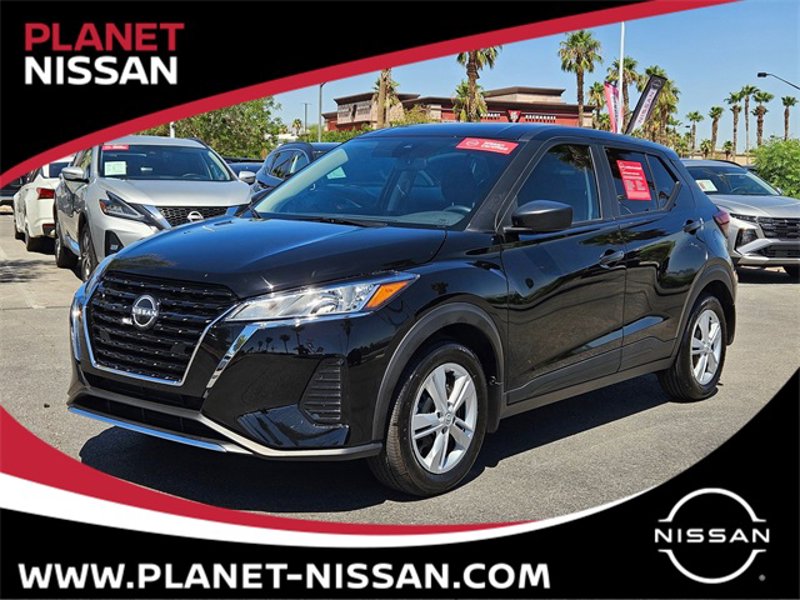 Certified 2025 Nissan Kicks Play S image 1