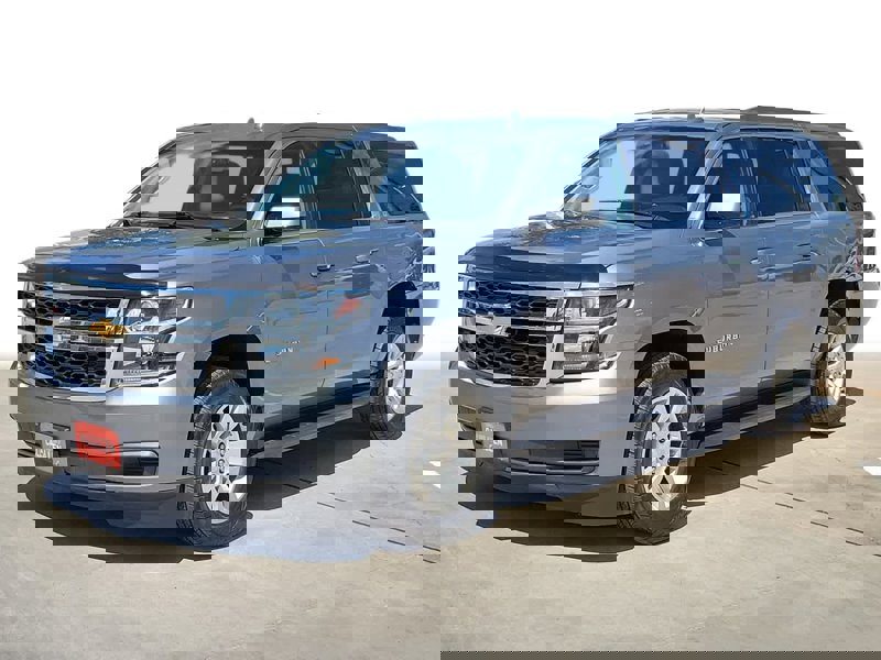 Used 2019 Chevrolet Suburban LT image 1