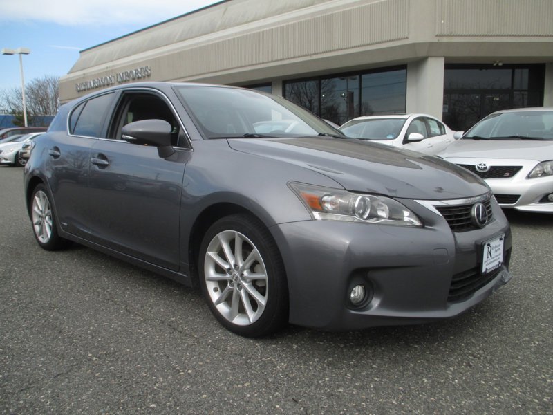 Used 2013 Lexus CT 200h image 1
