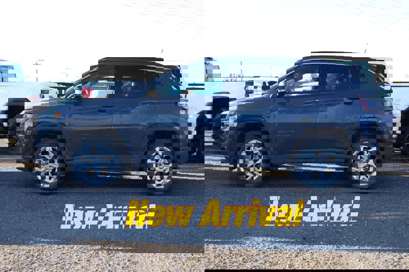 Used 2024 Jeep Compass Latitude image 1
