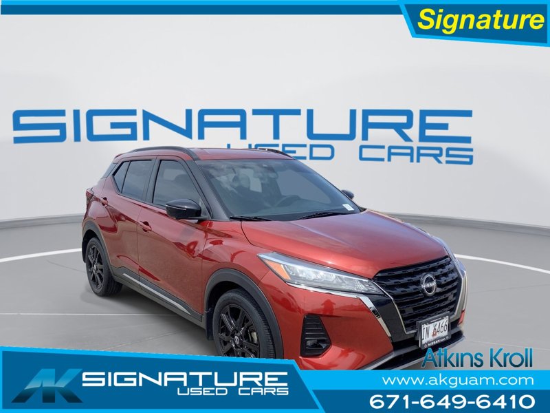 Used 2022 Nissan Kicks SR image 1