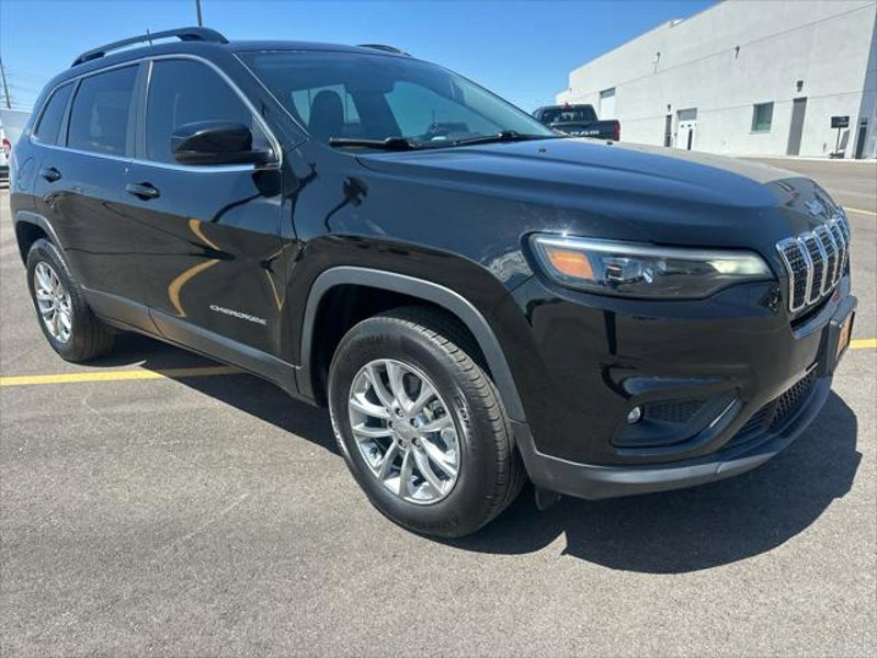 Certified 2022 Jeep Cherokee Latitude Lux w/ Sun & Sound Group image 1
