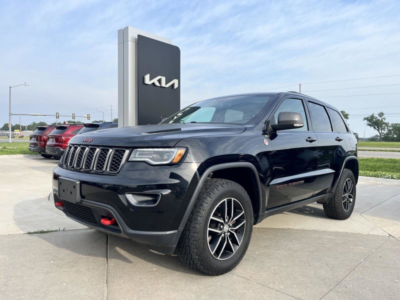 Used 2018 Jeep Grand Cherokee Trailhawk w/ Trailhawk Luxury Group image 1