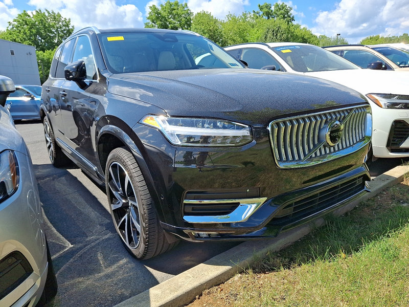 Certified 2024 Volvo XC90 B6 Plus w/ Protection Package Premier image 1