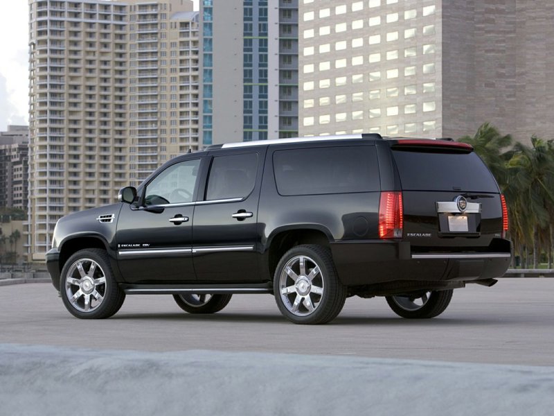 Used 2011 Cadillac Escalade ESV Luxury image 1