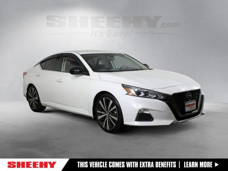 Certified 2022 Nissan Altima 2.5 SR image 1