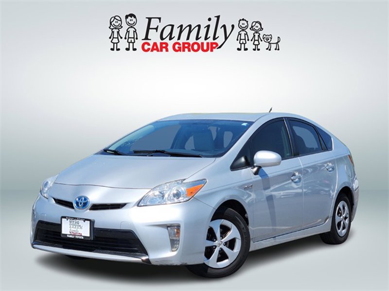 Used 2015 Toyota Prius Three image 1