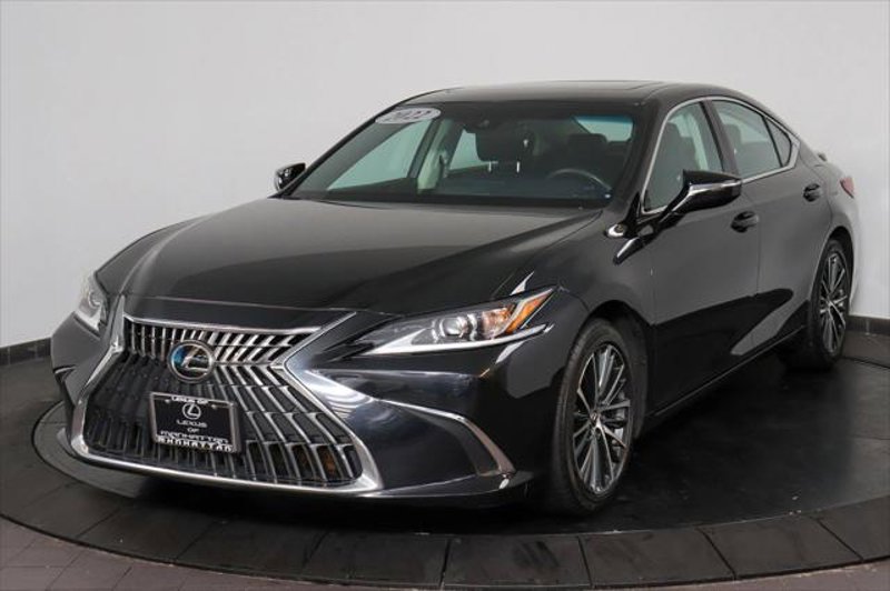 Certified 2022 Lexus ES 350 w/ Premium Package image 1