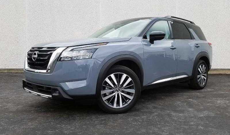 Certified 2023 Nissan Pathfinder Platinum w/ Lighting Package (N93) image 1