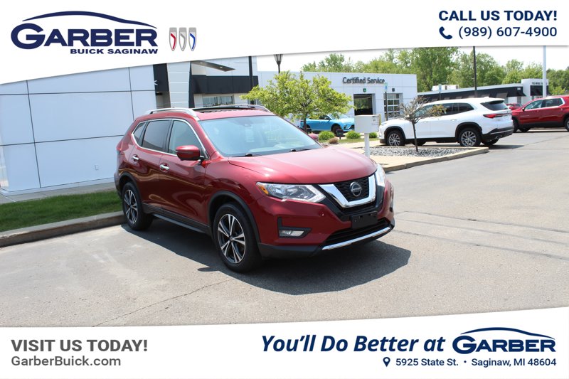 Used 2020 Nissan Rogue SV image 1