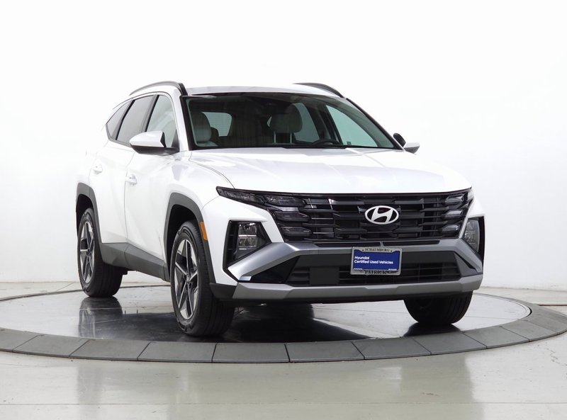 Certified 2025 Hyundai Tucson SEL image 1